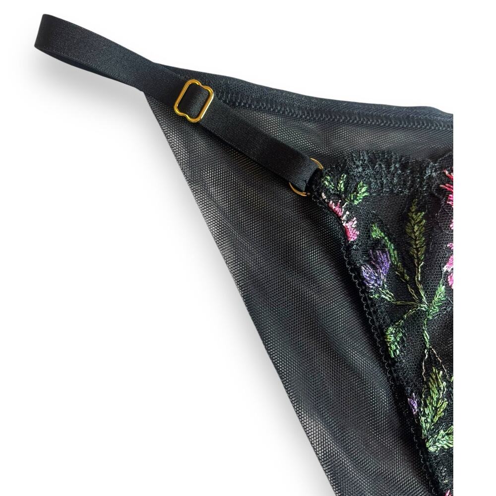 Victoria's Secret Very Sexy Embroidered Adjustable String Cheeky Panty Size XL - Picture 7 of 11